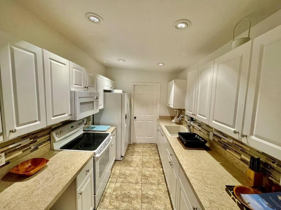 Cozy Modest Home Near Universal Studios/Volcanobay ออร์ลันโด ภายนอก รูปภาพ